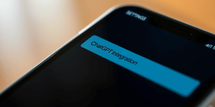 How to Use ChatGPT with Siri on iOS 18.2